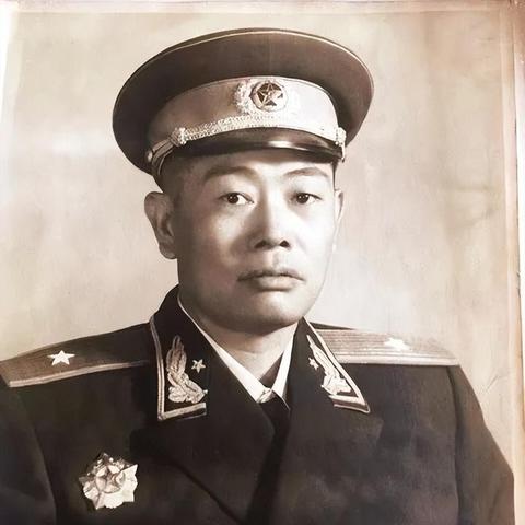 小兵大战无限金钱，虚拟世界中的财富自由与现实挑战